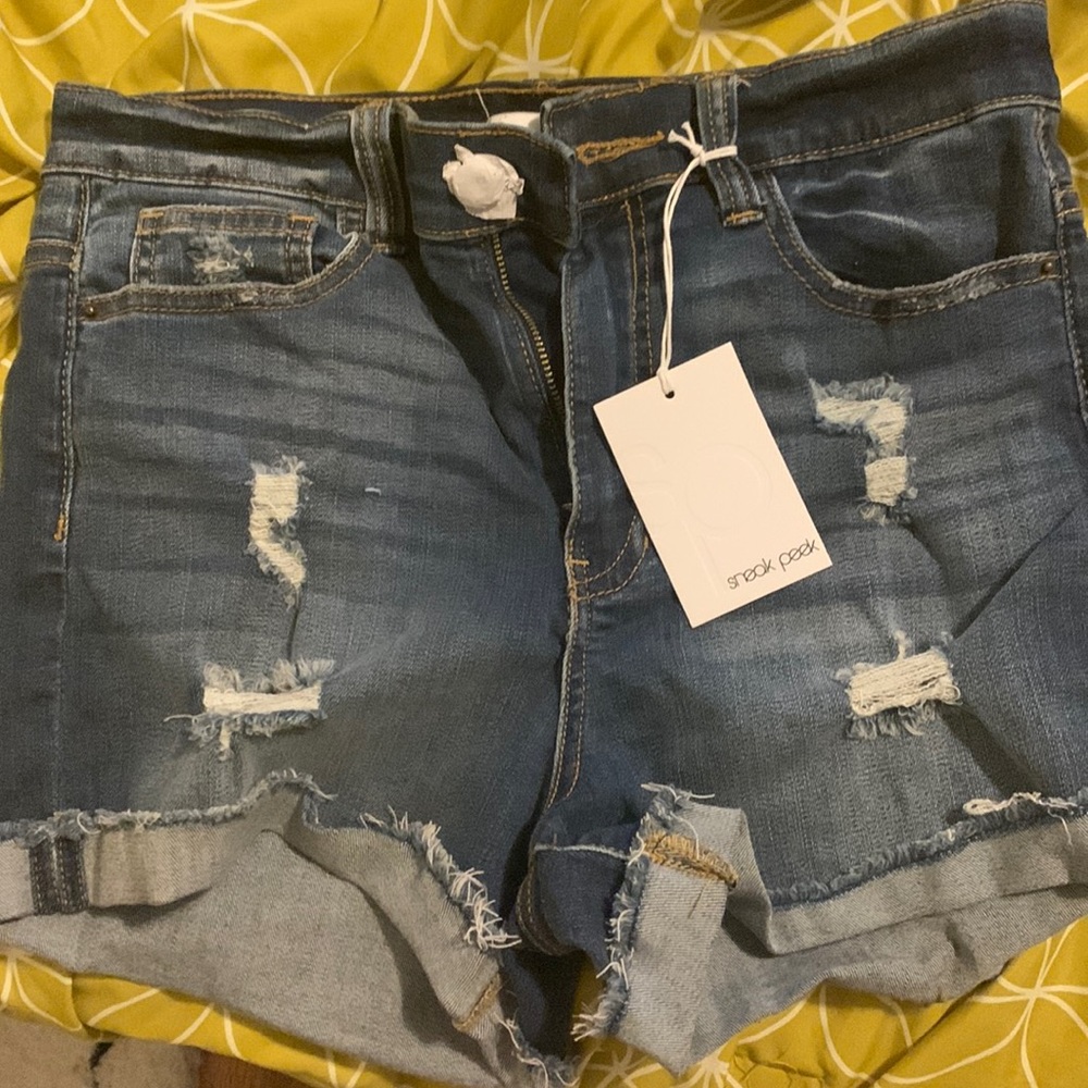 Shorts with real pockets!